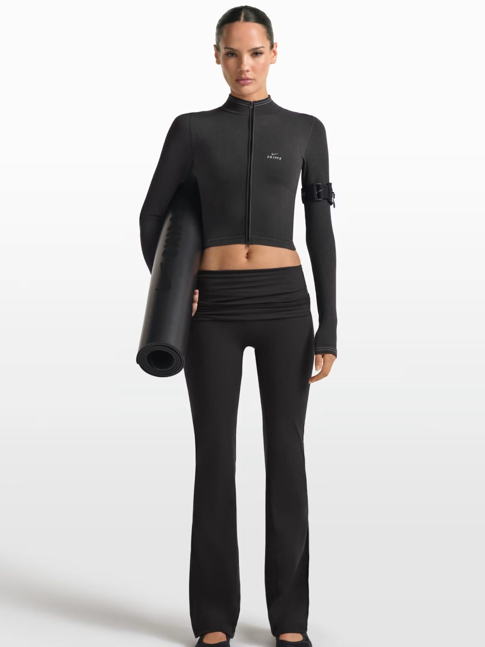 High-Waist Black Yoga Flare Pants - Women